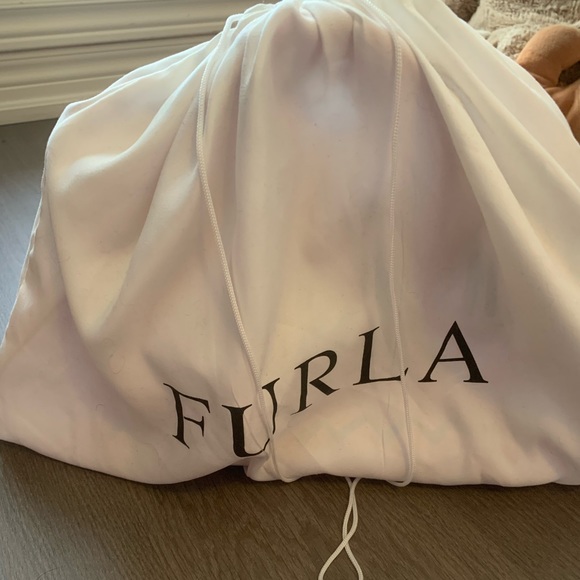 Furla Handbag in cute pattern - Picture 7 of 7